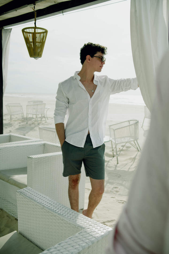 Look - /assets/images/img1.jpg